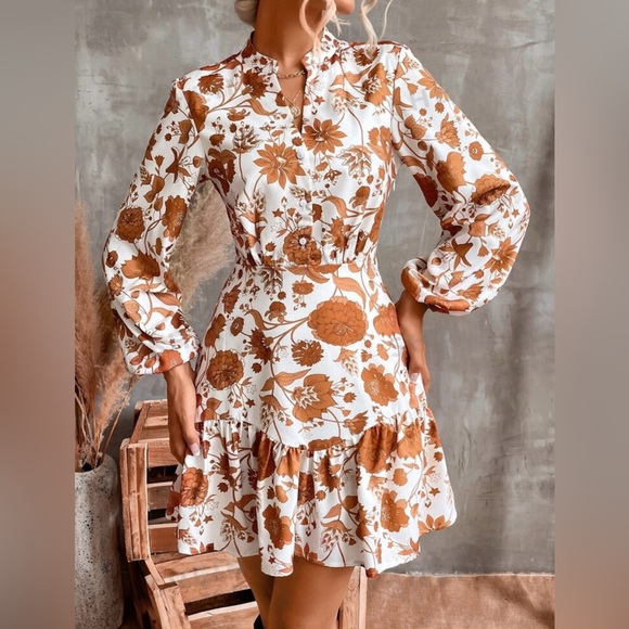 Fall Dress 🍂 - Picture 3 of 4